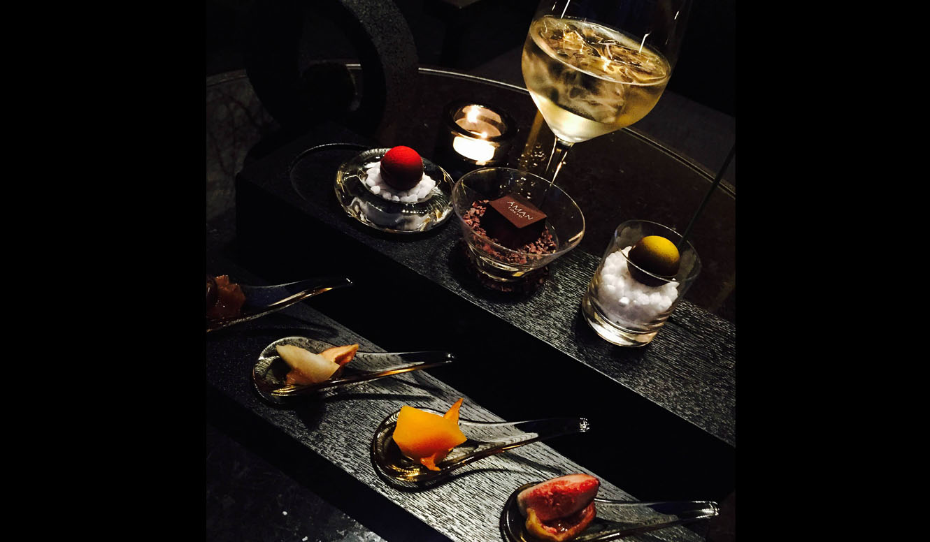 アマン東京33階の天空のバーで、食事のあとの優雅なひとときを｜AMAN TOKYO ギャラリー