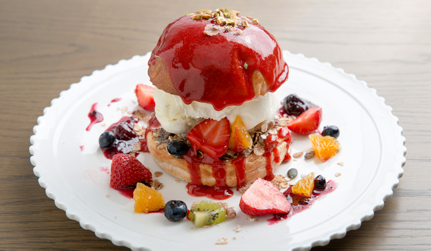 新感覚！　見た目も楽しいアイスクリームバーガー登場｜Glorious Chain Café ギャラリー