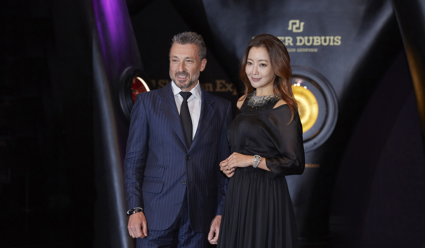 韓国でもっとも美しい女優キム・ヒソンがロジェ・デュブイを訪問｜ROGER DUBUIS ギャラリー