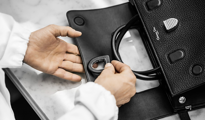 「ディオールエヴァー」 一つのバッグが誕生するまで｜DIOR ギャラリー