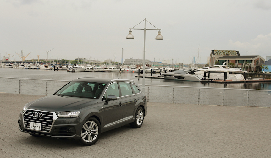 日本に上陸した新型アウディ Q7に試乗｜Audi ギャラリー
