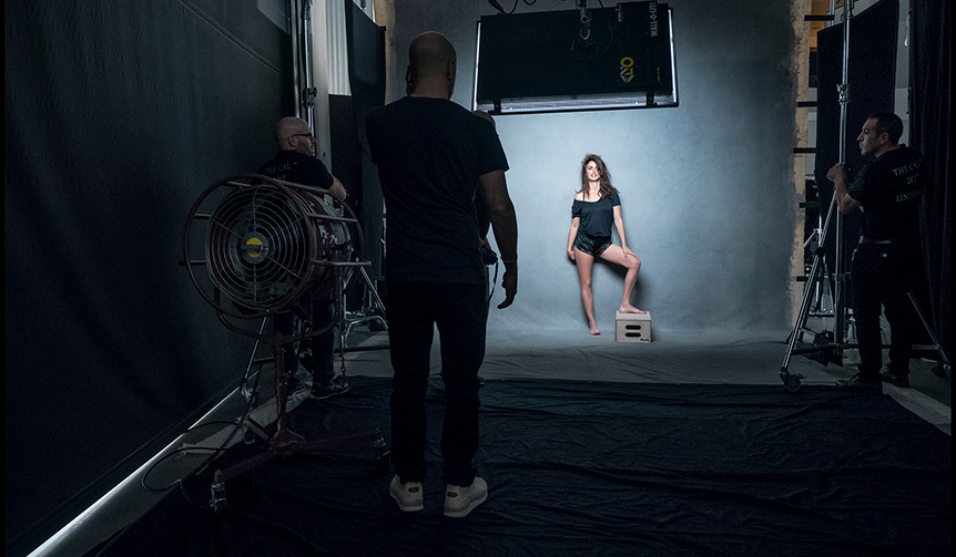 「2017年版ピレリカレンダー」のバックステージ画像を公開｜PIRELLI ギャラリー