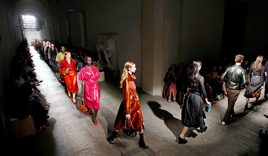 萩原輝美 連載 vol.156｜グッチ、プラダ、ボッテガ・ヴェネタの2017年春夏コレクション ギャラリー