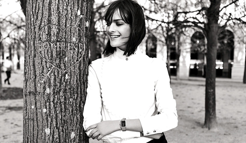 “ツイード”パターンをブレスレットにあしらった新作ウォッチ「ボーイフレンド ツイード」｜CHANEL ギャラリー