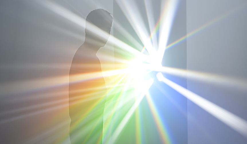 神秘的な光を体感できる個展「吉岡徳仁 スペクトル」が開催｜ART ギャラリー