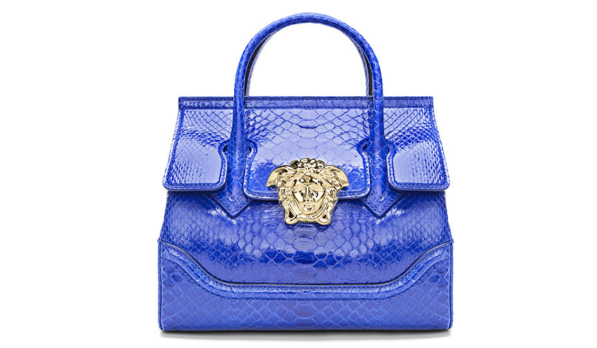 ヴェルサーチが、銀座店 1周年記念限定アイテムと写真集を発売｜VERSACE ギャラリー