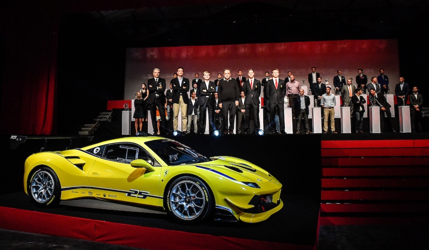 ワンメイクシリーズ用の最新モデル「488チャレンジ」を公開｜Ferrari ギャラリー