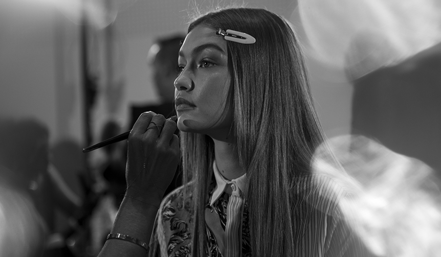 ヴェルサーチ 2017年春夏ウィメンズコレクション|VERSACE