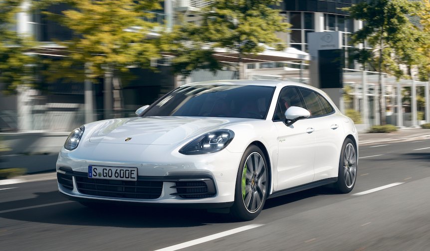 パナメーラのシューティングブレークモデル「スポーツ ツーリズモ」発表｜Porsche ギャラリー