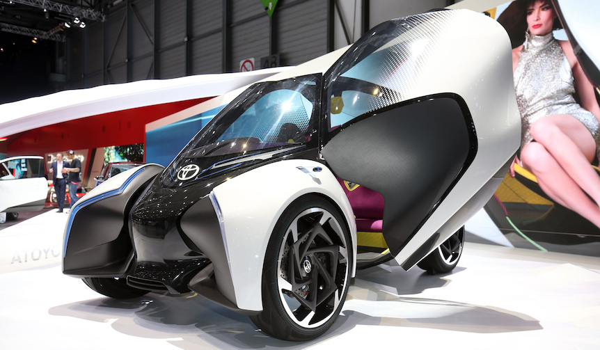 3人乗りの小型EVコンセプトモデル「i-TRIL」をジュネーブでワールドプレミア｜Toyota ギャラリー