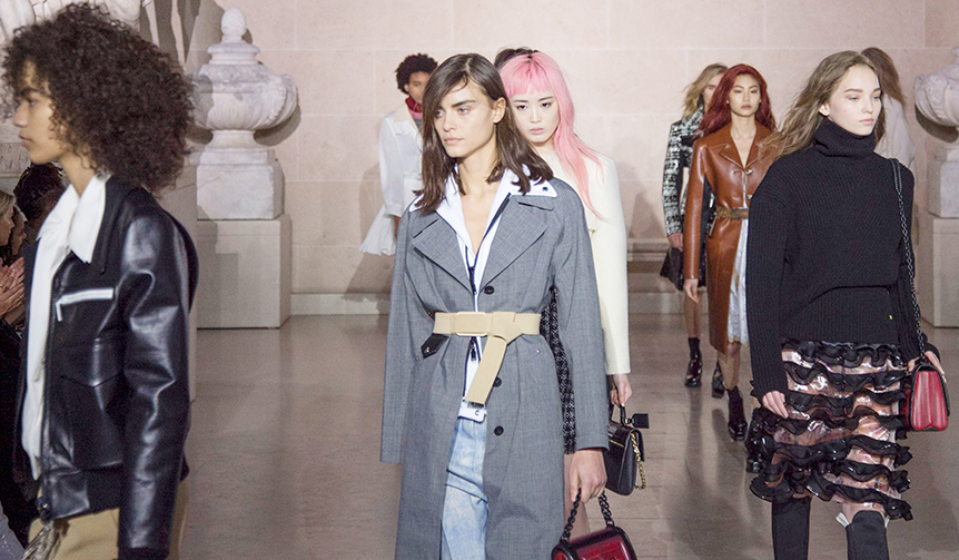 ルイ・ヴィトン 2017-18年秋冬ウィメンズコレクション｜LOUIS VUITTON