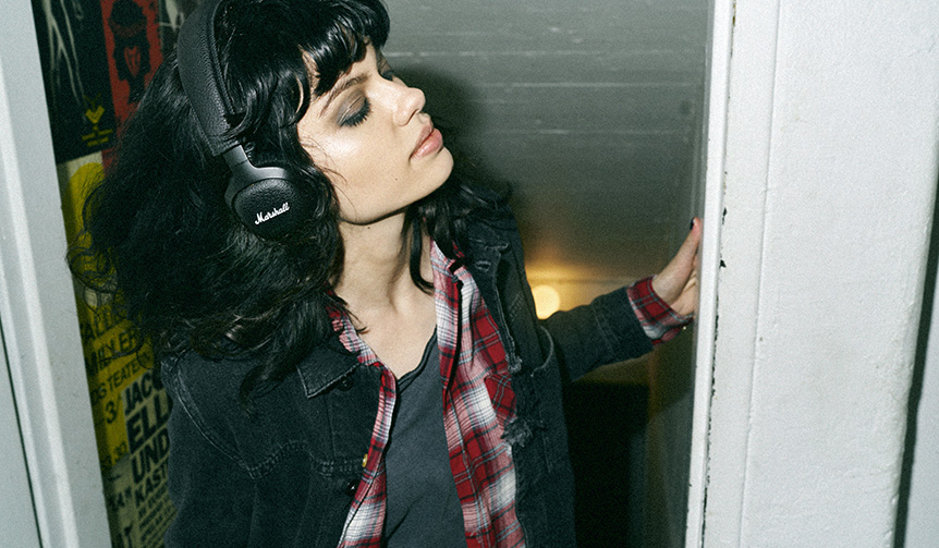 Marshallアンプを彷彿とさせるワイヤレスヘッドフォン「MID Bluetooth」｜Marshall HEADPHONES ギャラリー