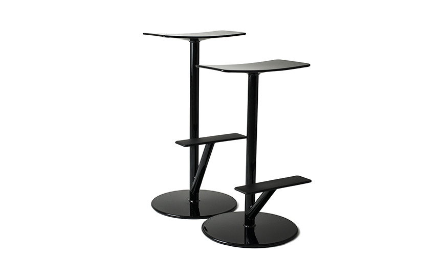 コンセプトは森林。樹幹から別れる枝の分岐をイメージしたハイスツール ｜MAGIS ギャラリー