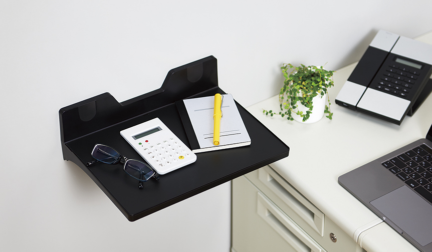 マグネットで簡単取り付け。デスク周りを活用できる「マグトレー」｜KING JIM
