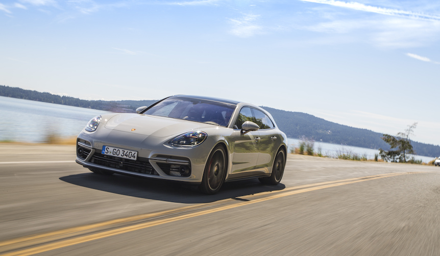 パナメーラに新規追加された「スポーツツーリスモ」に試乗｜Porsche ギャラリー