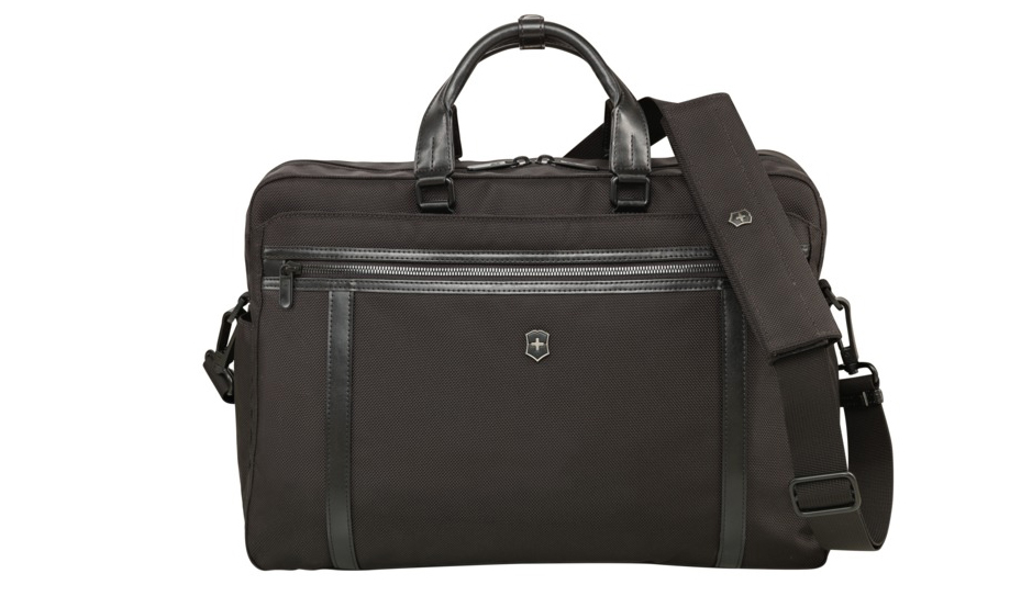ビジネスマンへ贈る、スマートなバッグ「ワークスプロフェッショナル」｜VICTORINOX　ギャラリー
