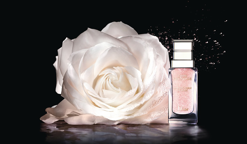 キメを整えて極上の艶肌へと導く新プレ美容液「プレステージ ユイル ド ローズ」｜Dior ギャラリー