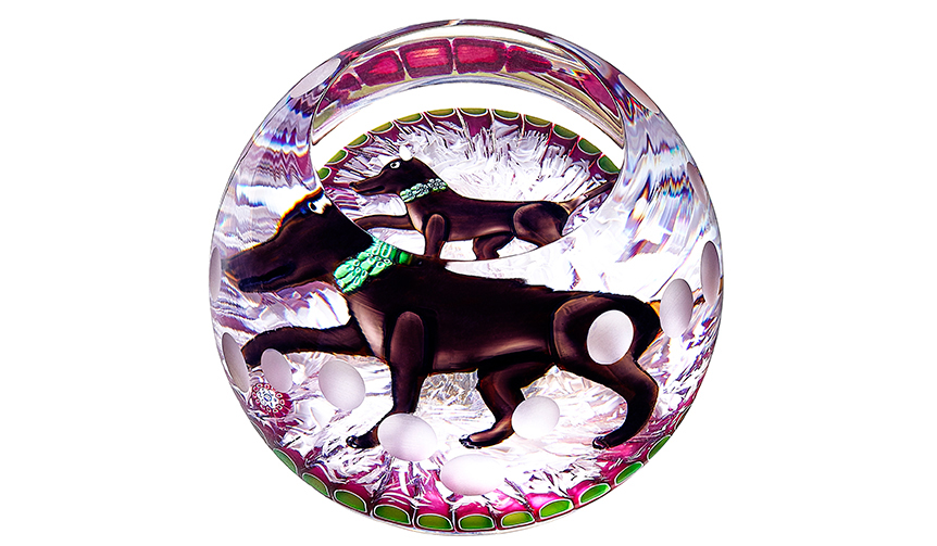 クリスタル職人の手仕事によるペーパーウェイトに、2018年の干支『イヌ』が登場｜SAINT-LOUIS　ギャラリー