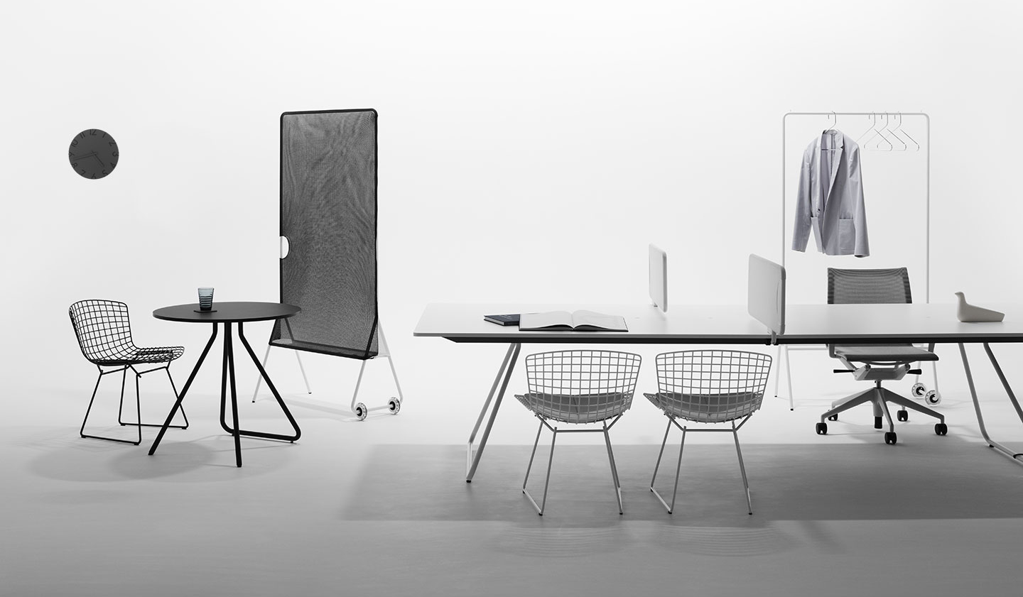 卓球台にもなるオフィス家具？　i+（アイプラス）の新作｜i+　ギャラリー