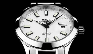 パソコンやスマホにも安心。ビジネスシーンに欠かせない耐磁性能を大幅向上｜BALLWATCH　ギャラリー