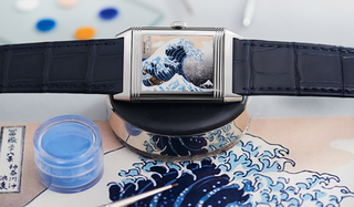 葛飾北斎の浮世絵をはじめ、傑作をケースバックに描いた世界初のレベルソ｜Jaeger-LeCoultre ギャラリー