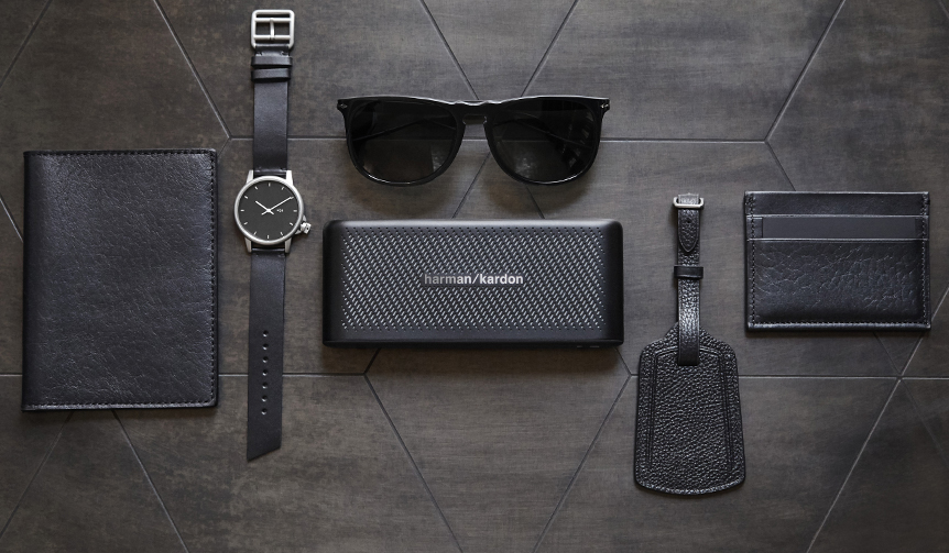 ビジネスパーソンに快適な機能を搭載。Bluetoothスピーカー「TRAVELER」｜HARMAN　ギャラリー