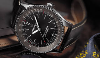 ユニセックスアイテムとして楽しむ！　やや小振りなノン・クロノ・ナビタイマー｜BREITLING ギャラリー