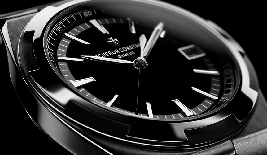 メタリックな輝きに縁どられた、漆黒ダイアルのオーヴァーシーズ｜VACHERON CONSTANTIN　ギャラリー ‎