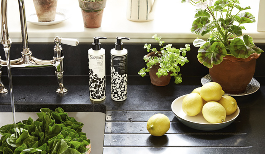 イギリス発プロユースのスキンケアブランド「カウシェッド」が本格上陸｜COWSHED ギャラリー