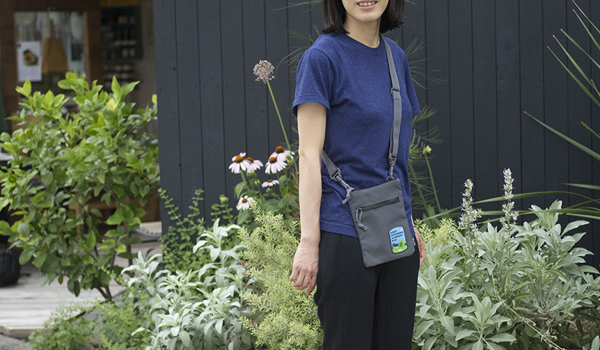 フェスに必須のサコッシュとナイロンキャップ｜GOOD NEIGHBORS JAMBOREE ギャラリー