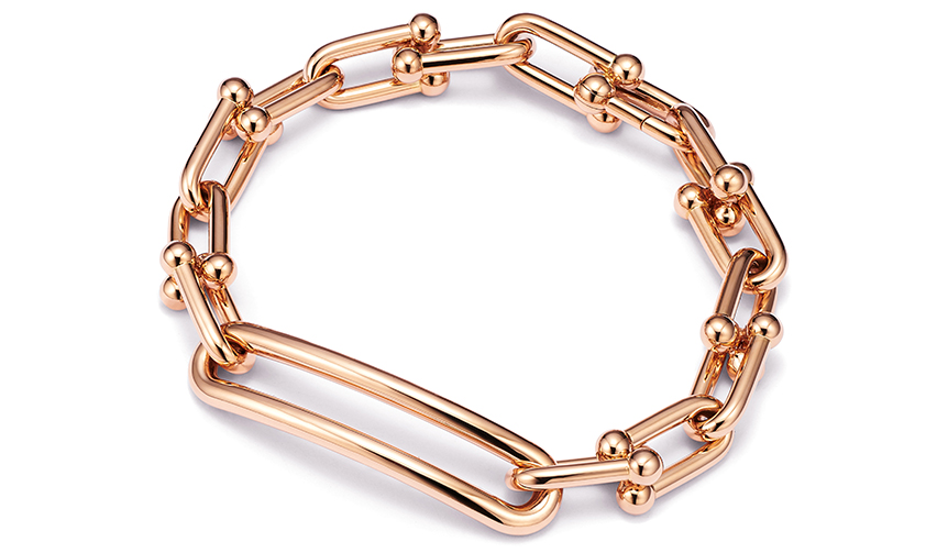 インダストリアルな美しさを引き立てる新ジュエリー｜TIFFANY & CO. ギャラリー