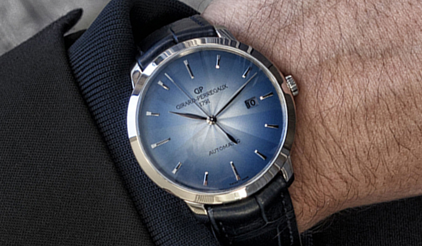 視線を捉えて離さない。グラデーションブルーの「GP1966 40MM」登場｜GIRARD-PERREGAUX　ギャラリー