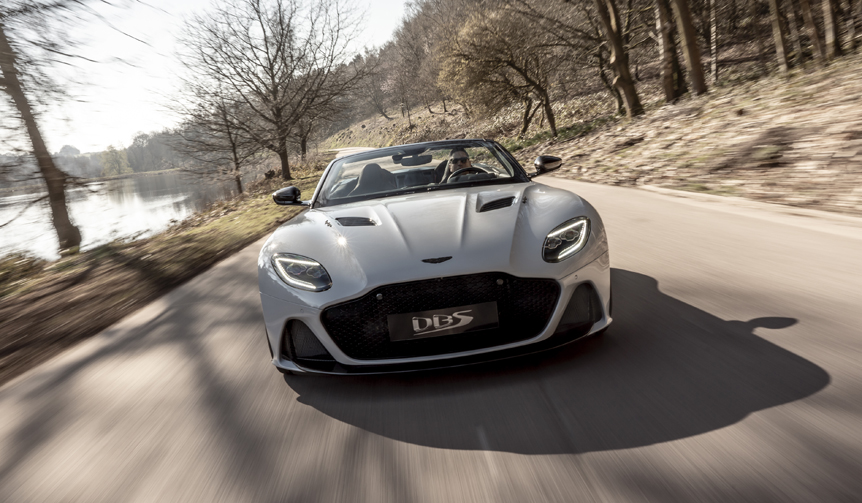 アストンマーティン「DBS スーパーレッジェーラ ヴォランテ」デビュー｜Aston Martin ギャラリー