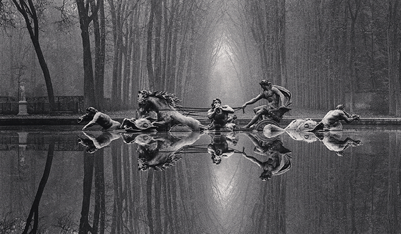 代表作から初公開作品を展示。「マイケル・ケンナ写真展 A 45 YEAR ODYSSEY 1973-2018」｜LOUNGE　ギャラリー