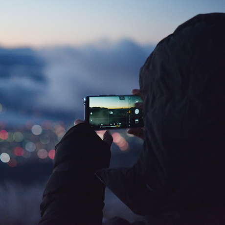 未来を先駆けるスマートフォン｜HUAWEI Mate 20 Pro ギャラリー （1）