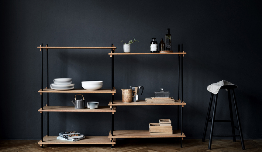くさびで棚板を固定する構造を採用。フレキシブルに対応ができるラック｜MOEBE　ギャラリー