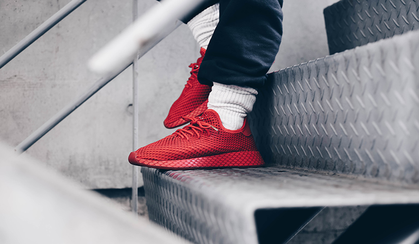 アディダス×アトモスの新作スニーカー「DEERUPT RUNNER ATMOS」｜adidas ギャラリー