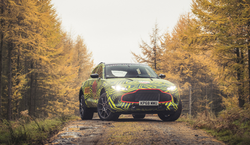 アストン・マーティン初のSUVの正式名称を「DBX」に決定｜Aston Martin ギャラリー