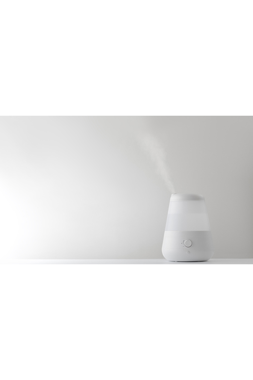 起き上がり小法師のようなかわいいフォルム。超音波式加湿器「C011」が登場｜±0　ギャラリー