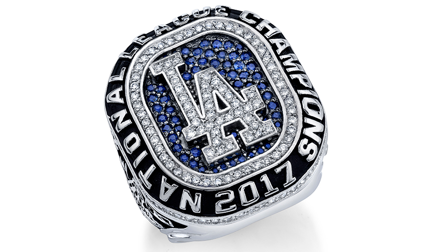 ジェイソン・オブ・ビバリーヒルズがチャンピオンリングを制作｜JASON OF BEVERLY HILLS ギャラリー