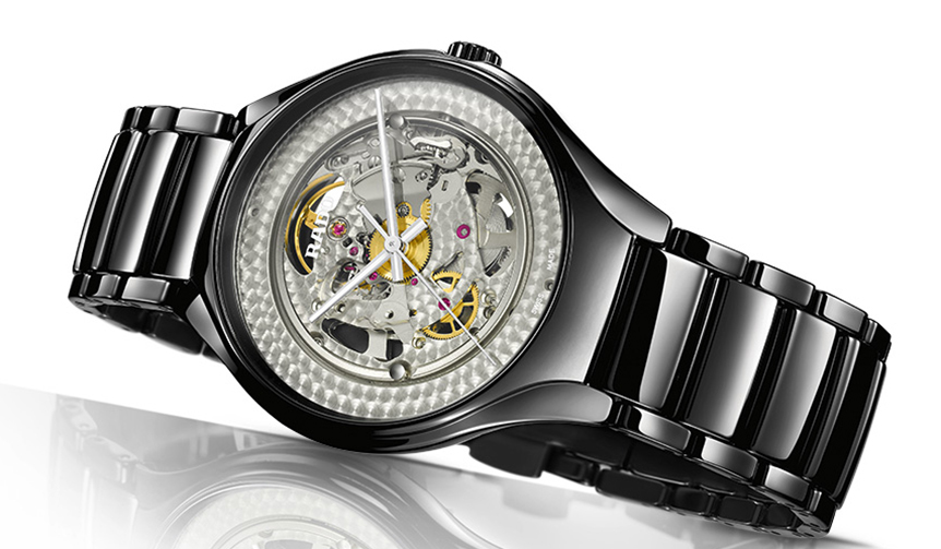 RADO|影の中にひと筋の光を輝かせる、アヴァンギャルドな「Rado True Shadow」