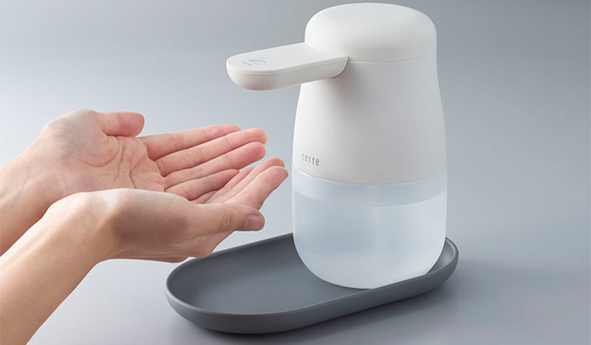 手をかざすと消毒液を自動で噴射。アルコールディスペンサー「テッテ」|KINGJIM