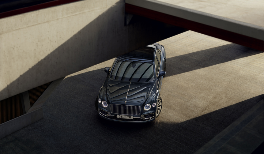 フルモデルチェンジしたベントレーの快速サルーン「フライングスパー」がデビュー|Bentley