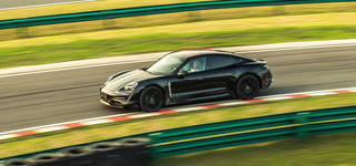 ポルシェ初のフルEVスポーツカーが中国でデモランを実施｜Porsche