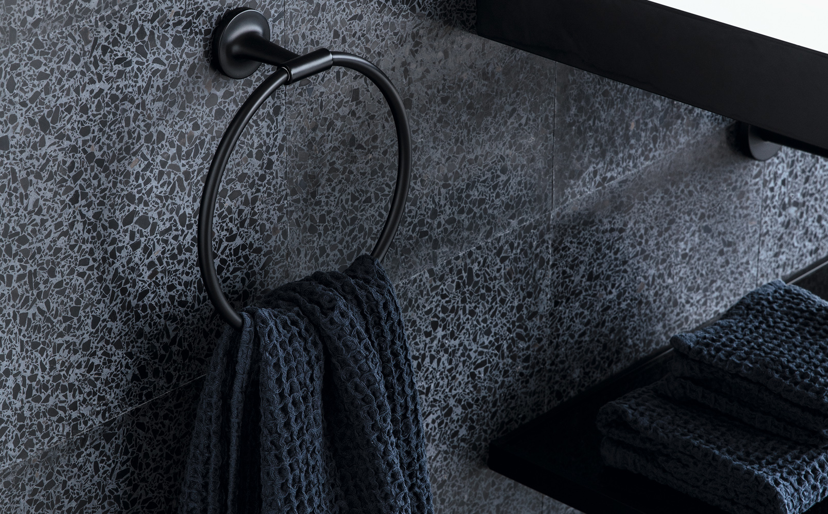 フィリップ・スタルクが手掛けたバスルームアクセサリーが登場|DURAVIT