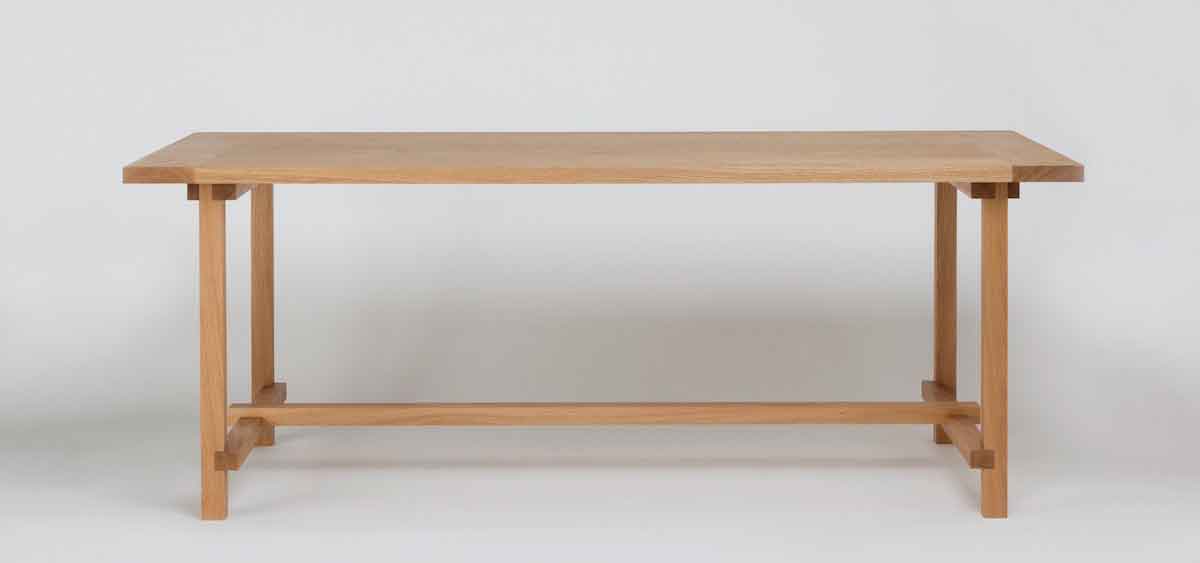 建築フレームのように美しいダイニングテーブル｜Another Country