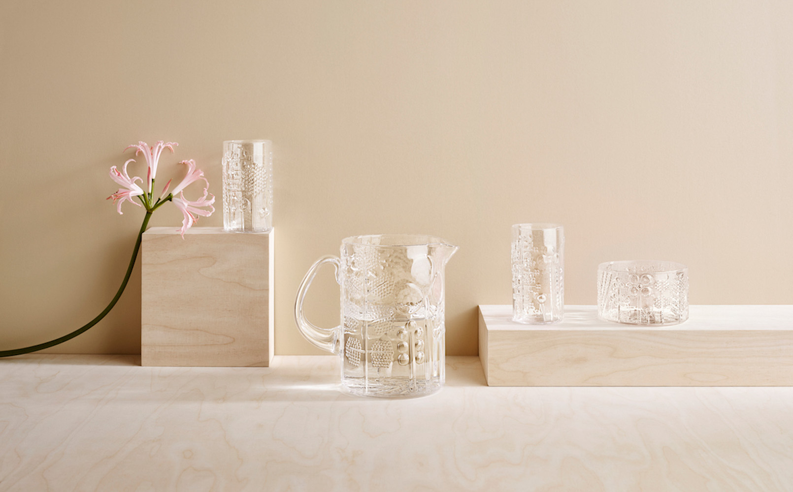 偉大なガラスデザイナー、オイバ・トイッカが残した美しい痕跡|Iittala