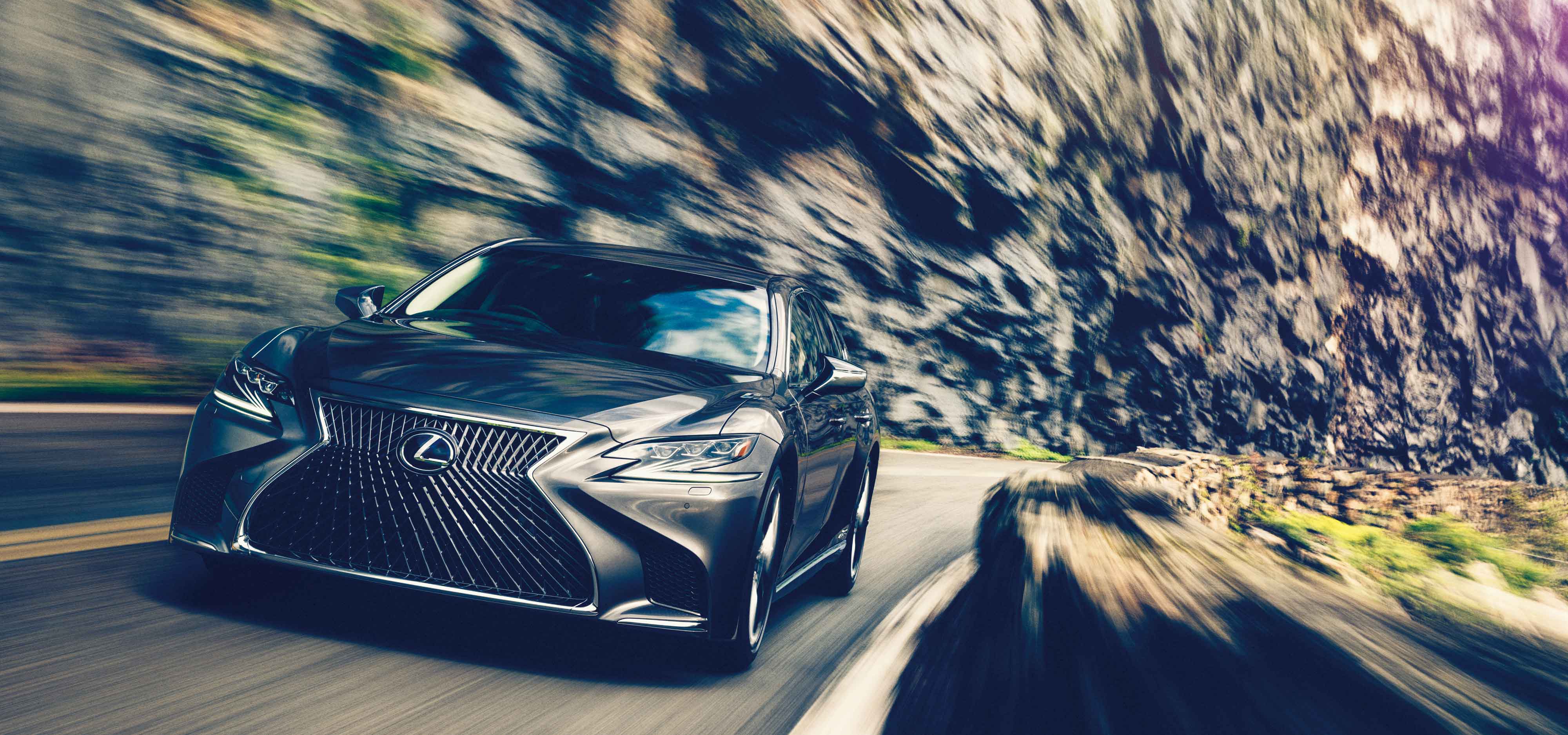 より上質な乗り心地を追求──レクサスのフラッグシップセダンLSがアップグレード｜ Lexus