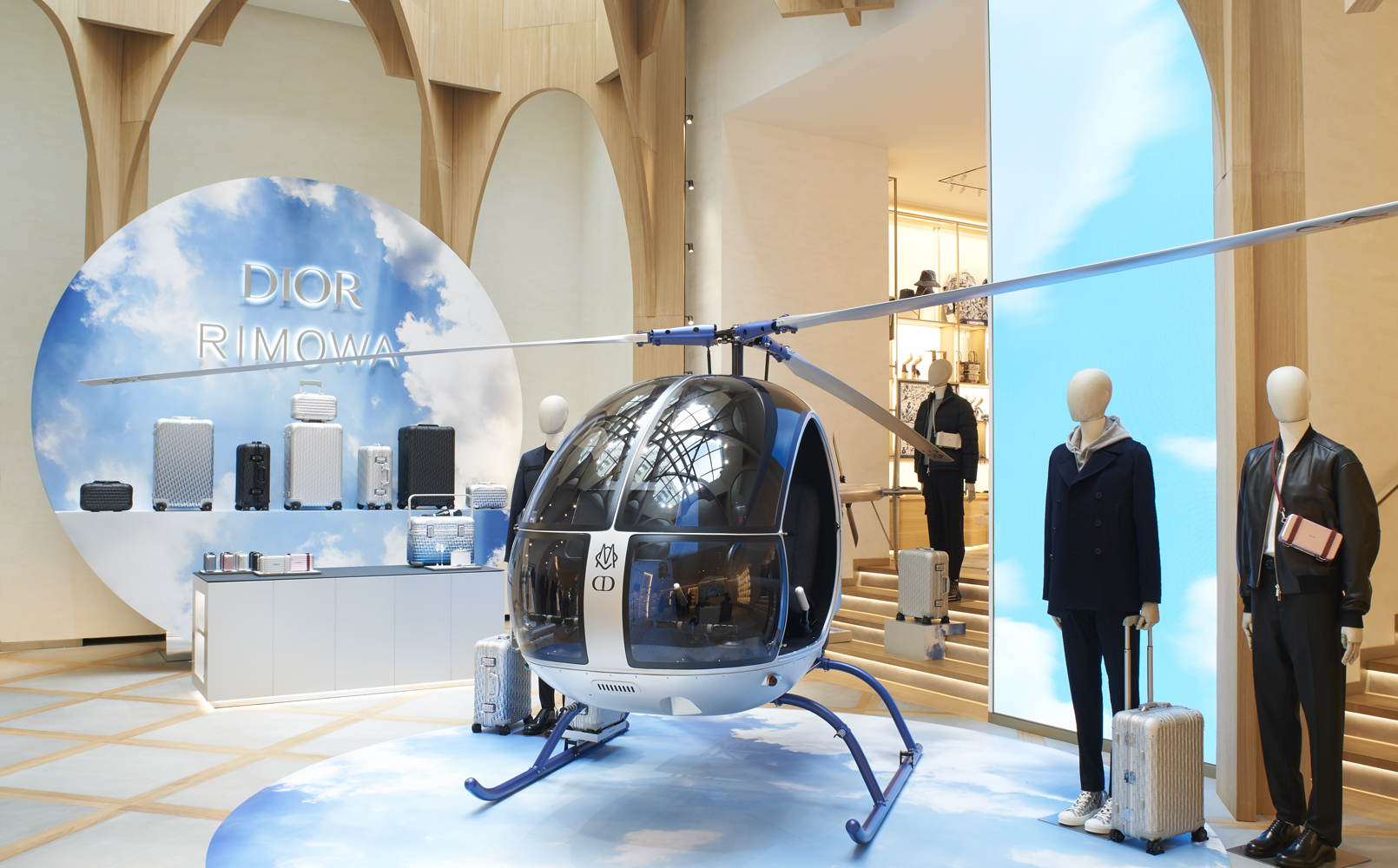 ディオールとリモワがコラボレーション。スタイリッシュなカプセルコレクションをリリース｜DIOR and RIMOWA