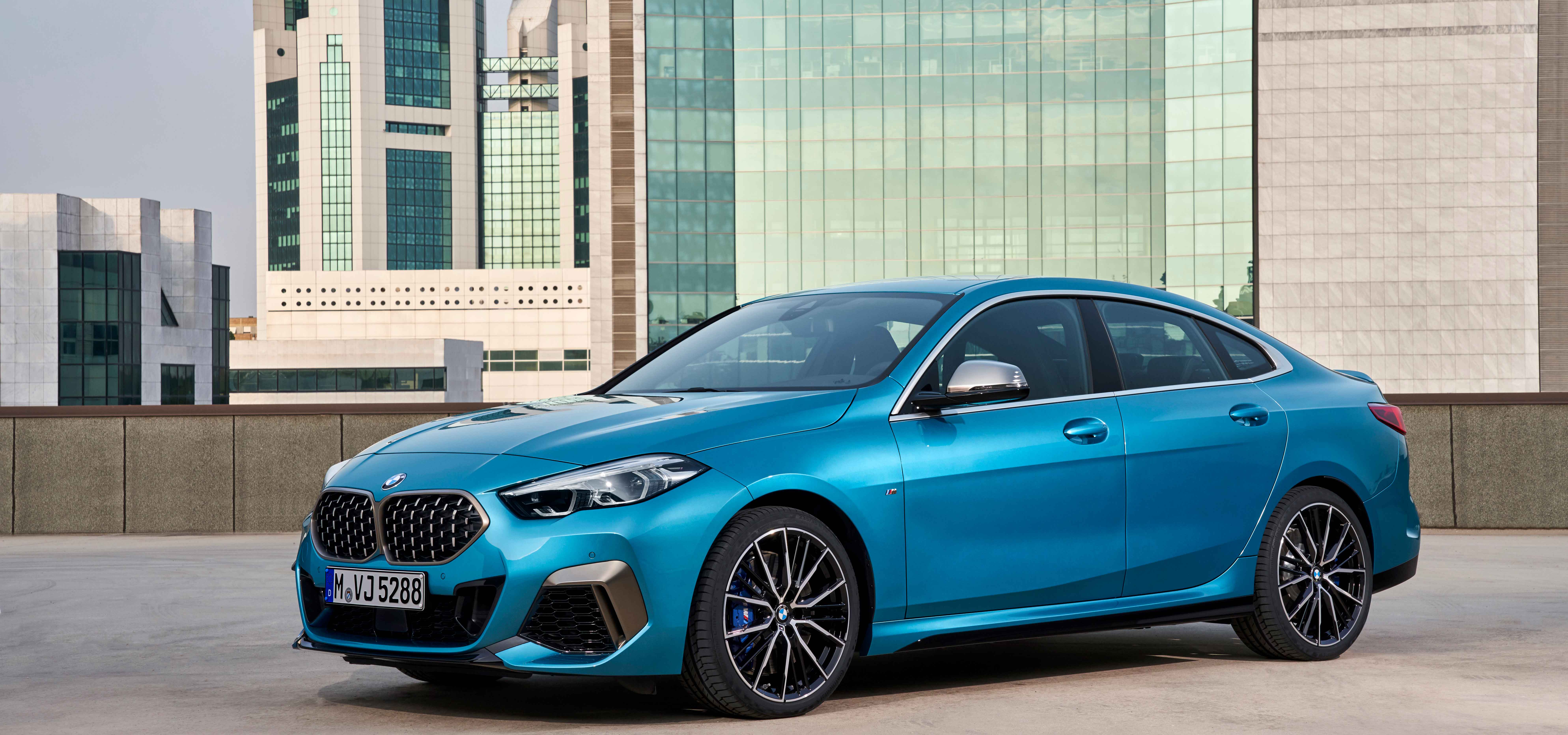 現代社会の大人に向けた新たな選択肢──BMW2シリーズに4ドアの「グラン クーペ」登場|BMW